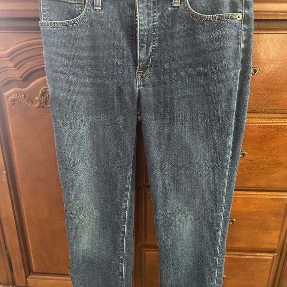 J. Crew 9” mid-rise skinny Blue Denim Jeans. Size 27 - Picture 8 of 9